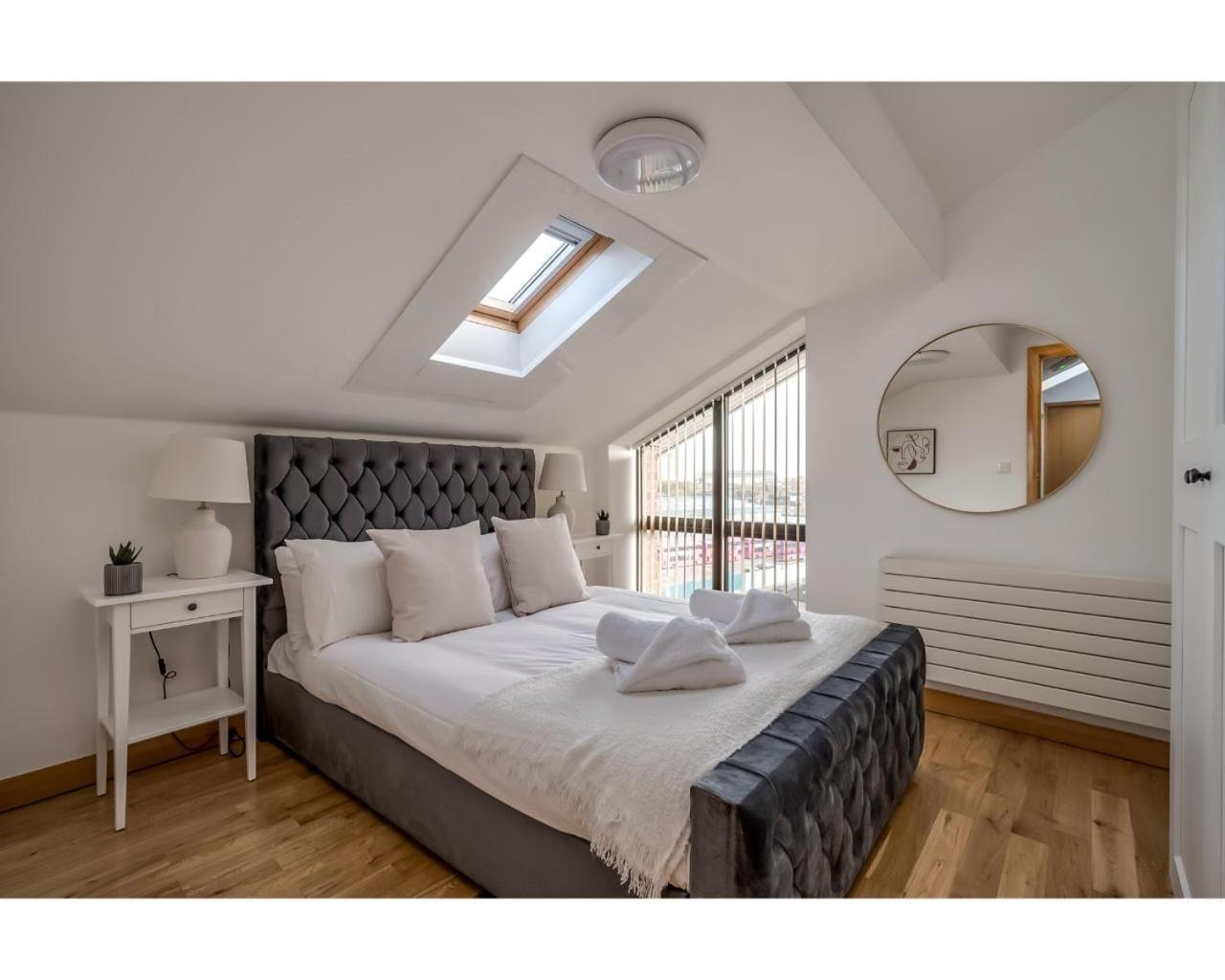 Central Belfast Apartments Pottinger'S Quay Екстериор снимка