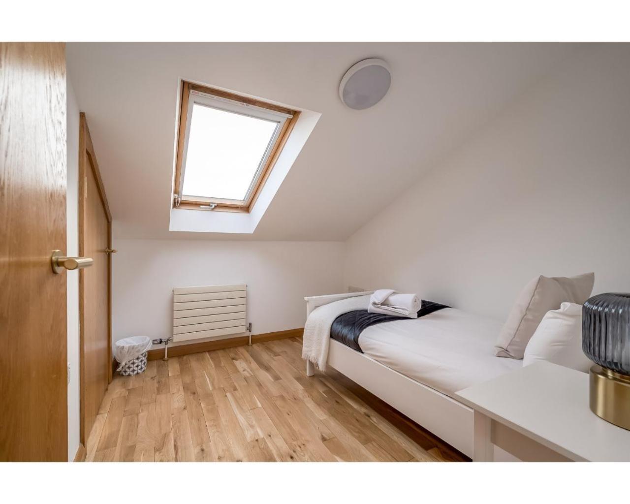 Central Belfast Apartments Pottinger'S Quay Екстериор снимка