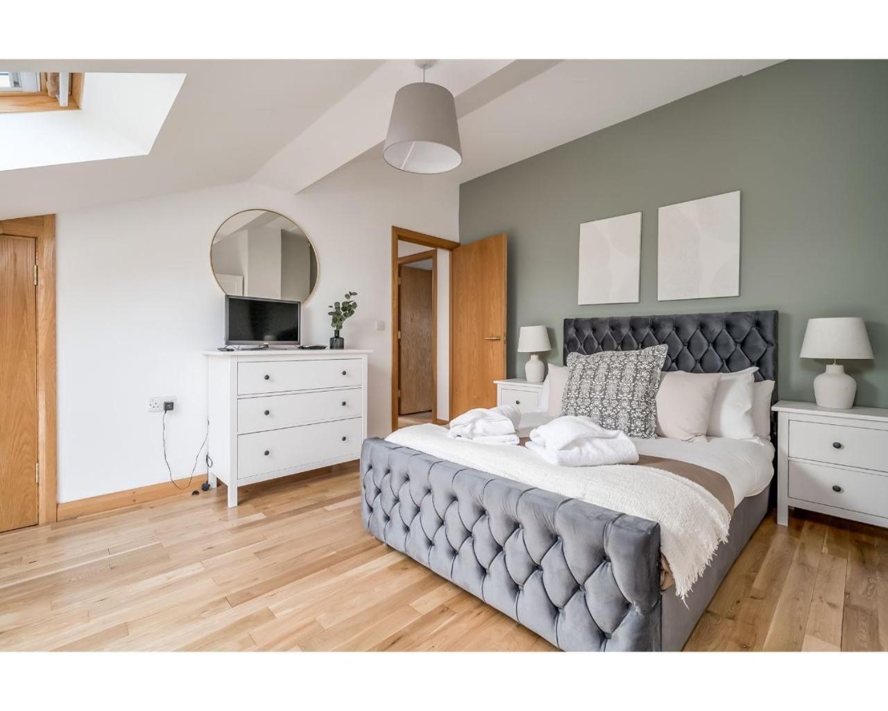 Central Belfast Apartments Pottinger'S Quay Екстериор снимка